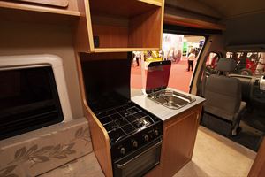 Side kitchen Side kitchen