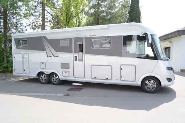 Frankia's new I 890 GD A-class motorhome on the twin-rear axle chassis