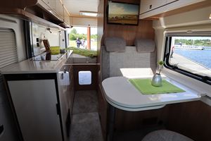 DeLuxe interior