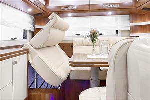 Liner-for-two 53's electric lounger