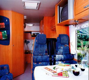 2004 Chausson Welcome 17 interior