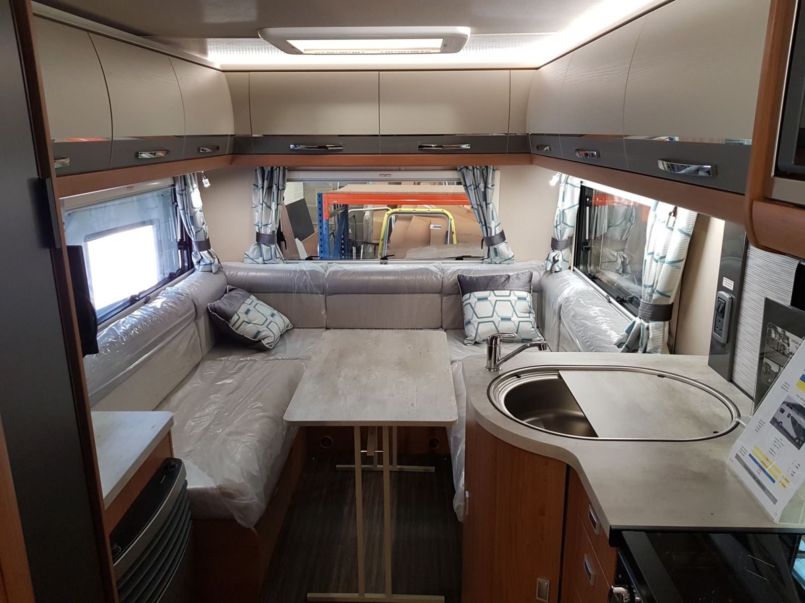 Auto-Trail Apache 634 motorhome