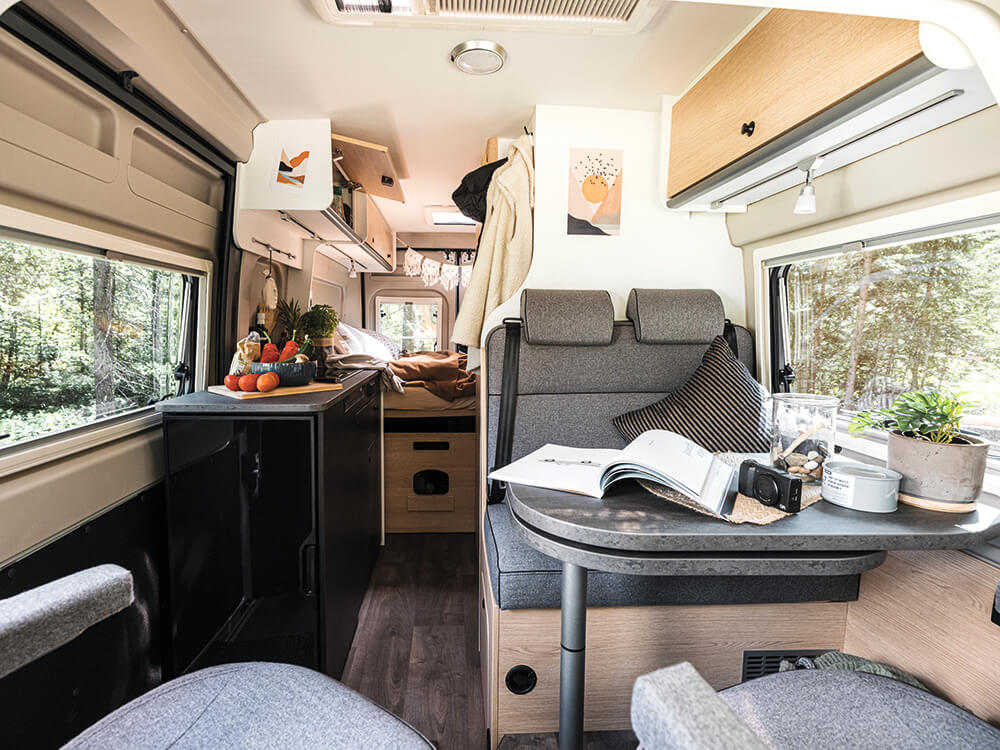 Inside the Cliff 600
