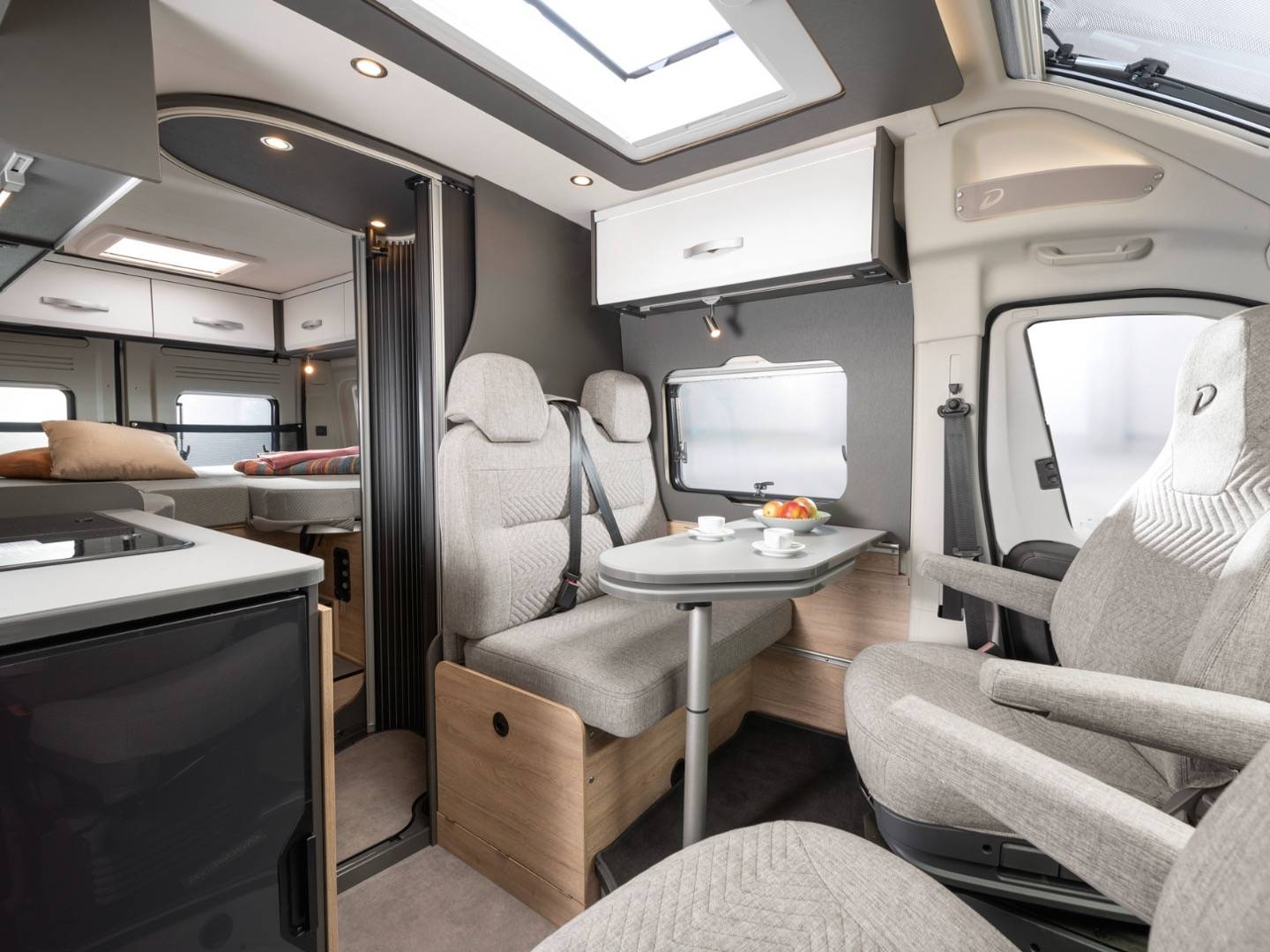 Globetrail Advantage interior