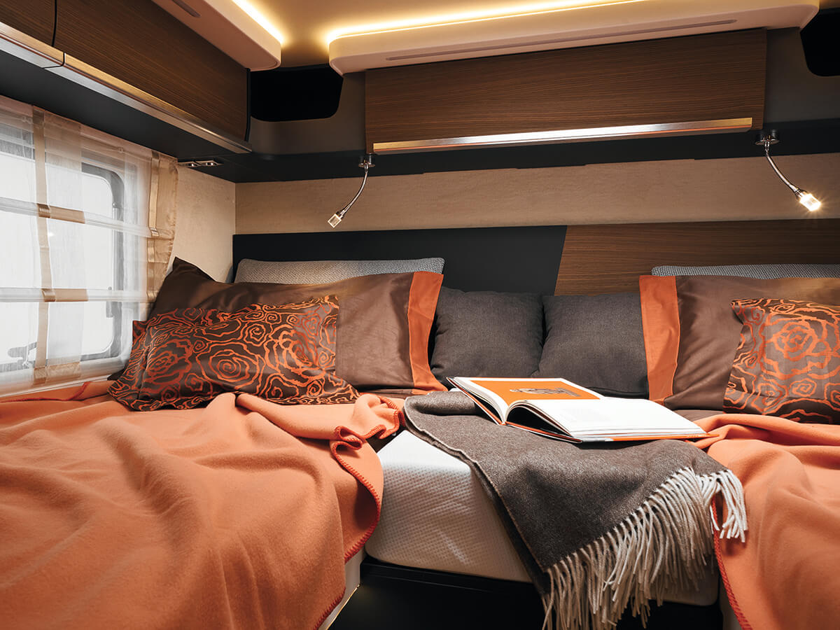 The bedroom inside the Laika Kreos H 5109