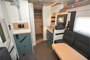 Inside the Atlas A656D (photo courtesy of Pilote)