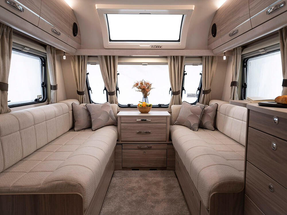 Inside the Avante 868