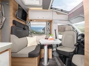 Van TI 640 interior (photo credit: Knaus)