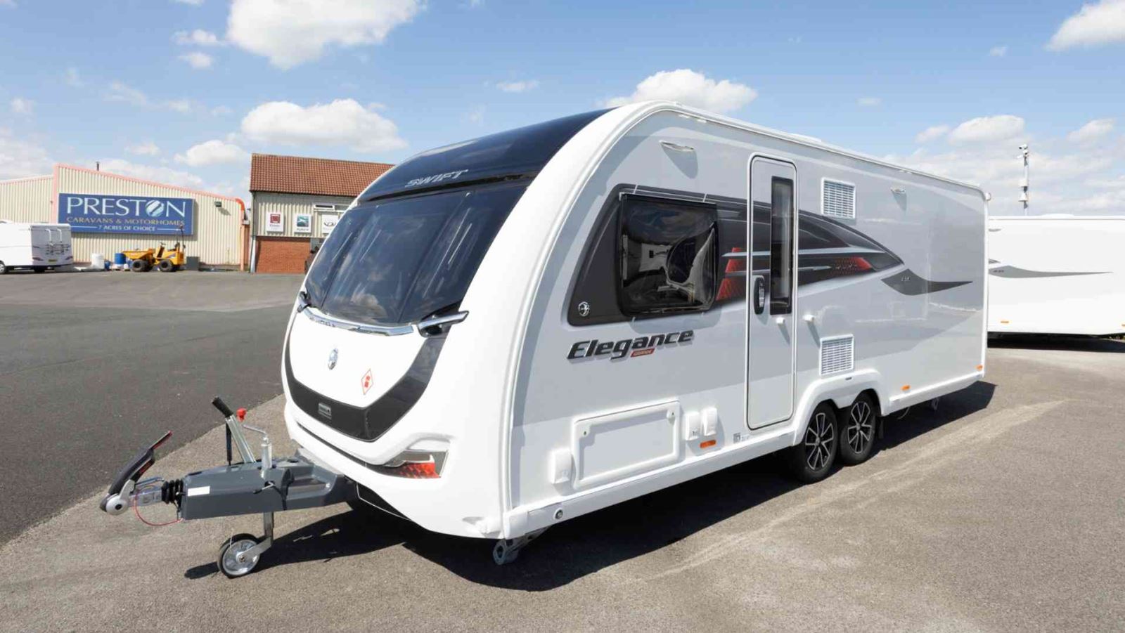 Swift Elegance Grande 835