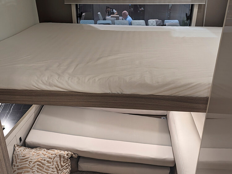 Lyseo I 744 drop-down bed Lyseo I 744 drop down bed
