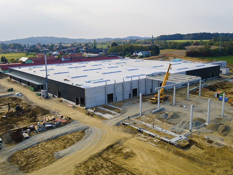 The Carthago Malibu factory being built