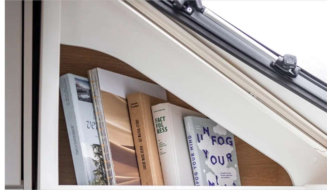 Storage space inside the the Sunlight T 670 S