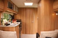Lunar Lexon 420 caravan
