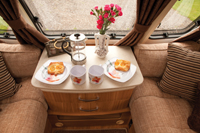 Lunar Lexon 420 caravan