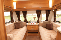 Lunar Lexon 420 caravan