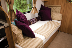 lunar clubman seating