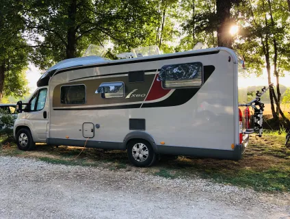 2016 Burstner- ixeo it 728 g