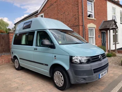 Bilbo Celex High Top 2.0 TDi 2012 on VWT5. 