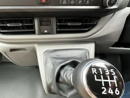 Volkswagen  Commerce Plus, T7 