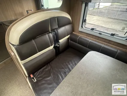 Pilote Explorateur P731 2015