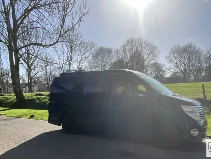 Nissan Elgrand  2005