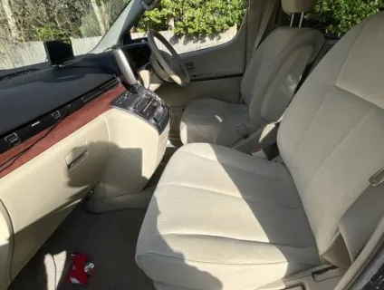 Nissan Elgrand  2005