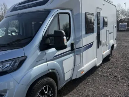 Swift Escape 695 2017