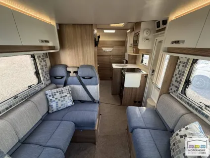 Swift Escape 695 2017