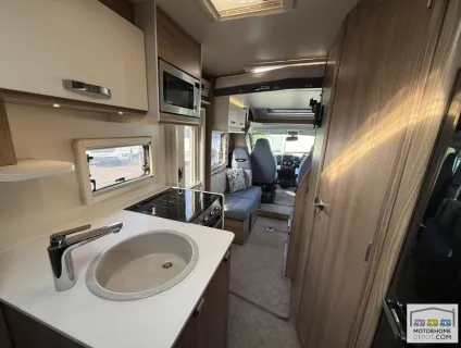 Swift Escape 695 2017