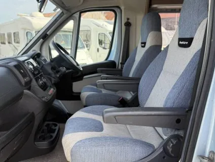 Swift Escape 695 2017