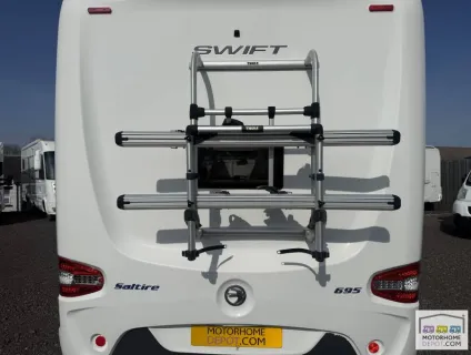 Swift Escape 695 2017