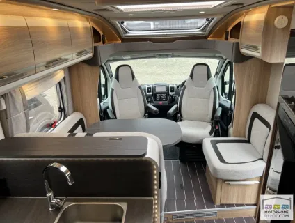 Knaus Sky Ti  700 Meg Platinum 2020