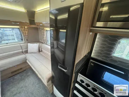 Swift Bessacarr  596 2018