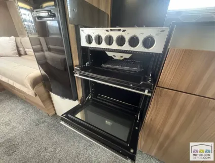 Swift Bessacarr  596 2018