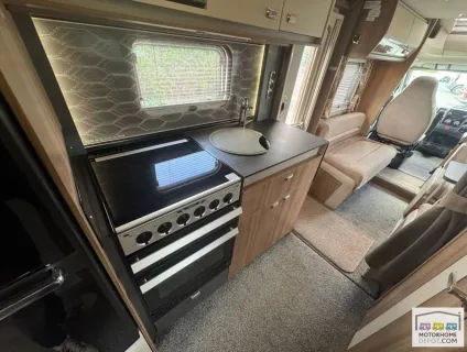 Swift Bessacarr  596 2018