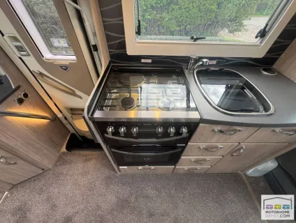 Auto-Sleepers Broadway EL 2022