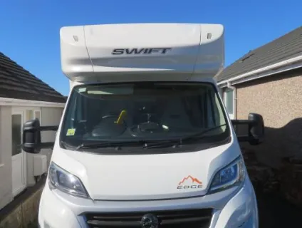 Swift Edge 486 2020