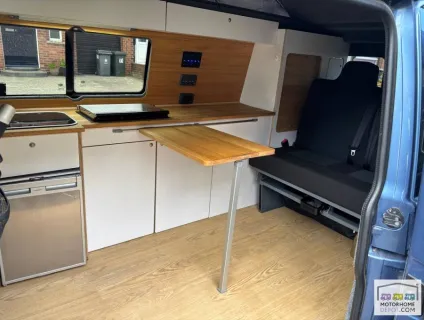 Volkswagen T30 Transporter Highline  2018
