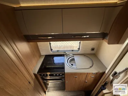 Auto-Trail Tracker EKS 2018