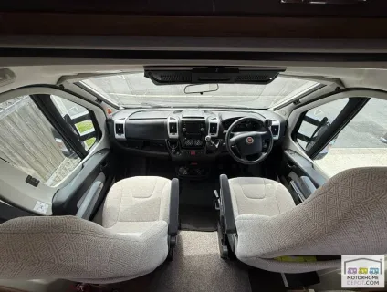 Auto-Trail Tracker EKS 2018