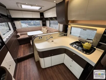 Concorde Carver  890 RRL  2017