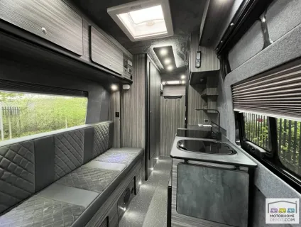 Iveco Daily Hi-Matic Race van 2023