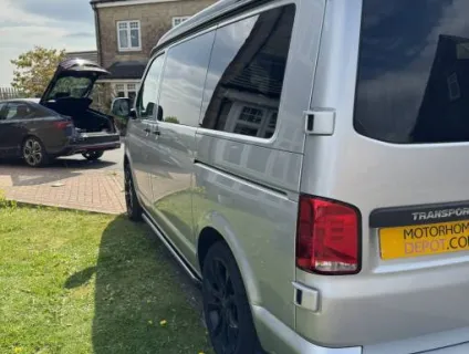 Volkswagen Campervan  2021