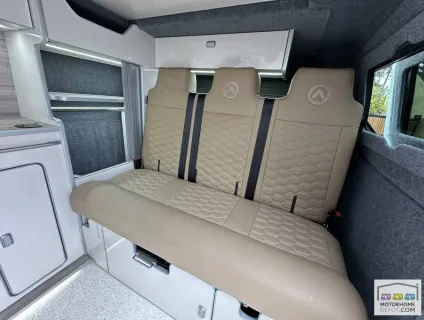 Volkswagen T7  2025