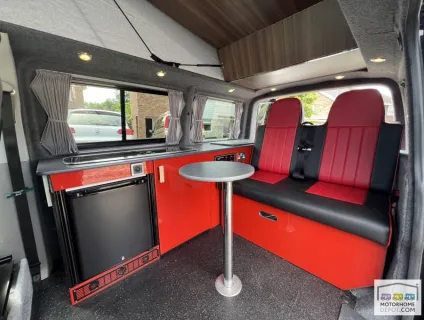 Volkswagen Transporter  2010