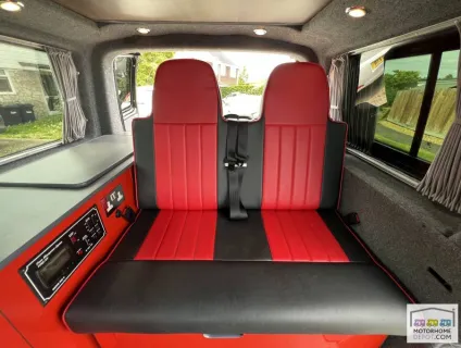 Volkswagen Transporter  2010