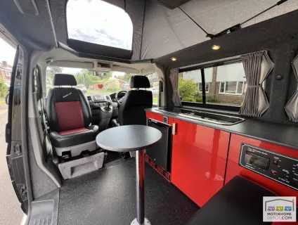 Volkswagen Transporter  2010