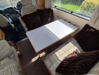 Elddis Autoquest  100 2008