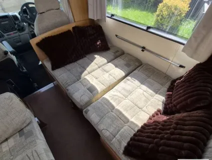 Elddis Autoquest  100 2008