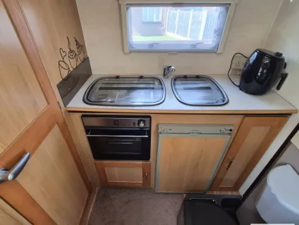 Elddis Autoquest  100 2008